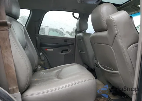 2005 Chevrolet Tahoe K1500 from USA, damaged, VIN 1GNEK13T05R108222